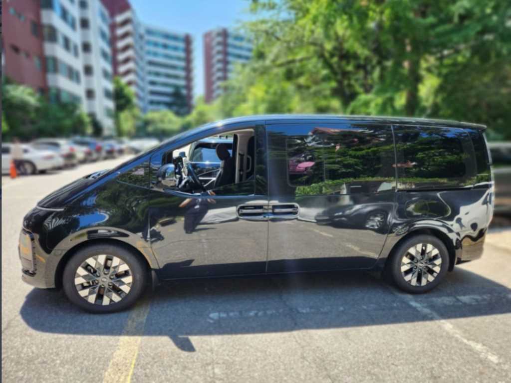 HYUNDAI Staria - Vista 3