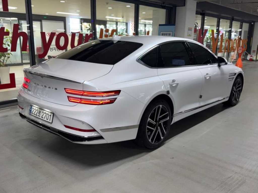Genesis G80 - Vista 5