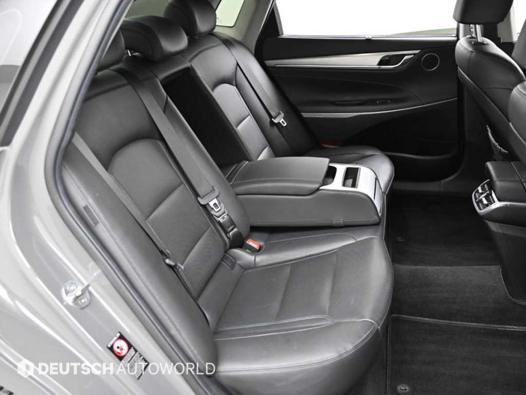 HYUNDAI Grandeur - Vista 12