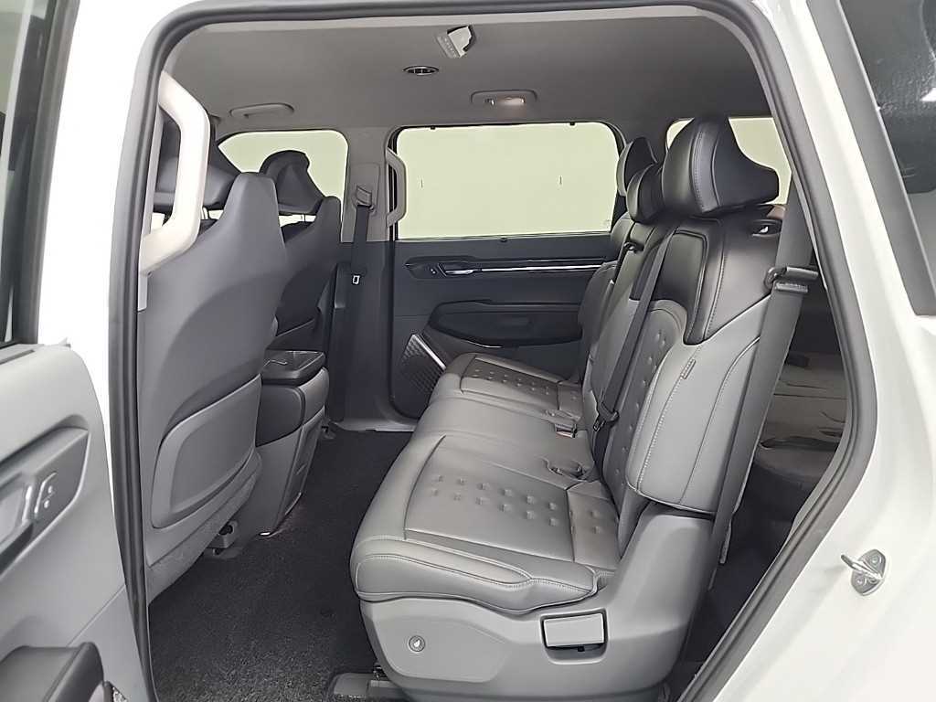 KIA EV9 - Vista 12