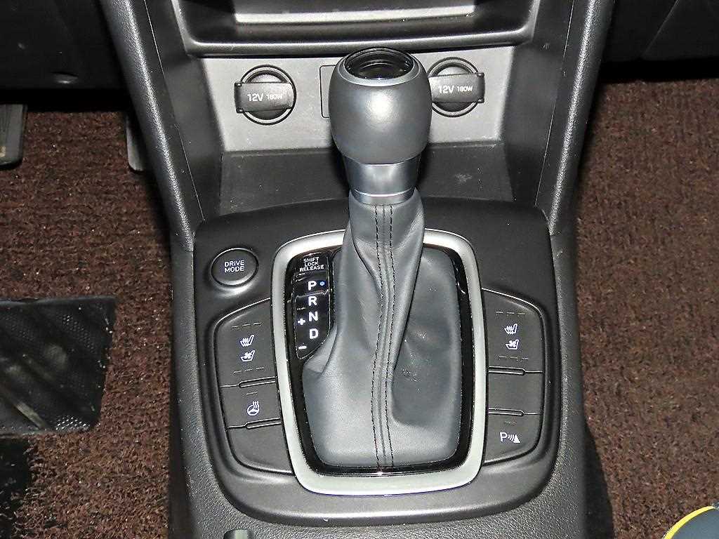 HYUNDAI Kona - Vista 12