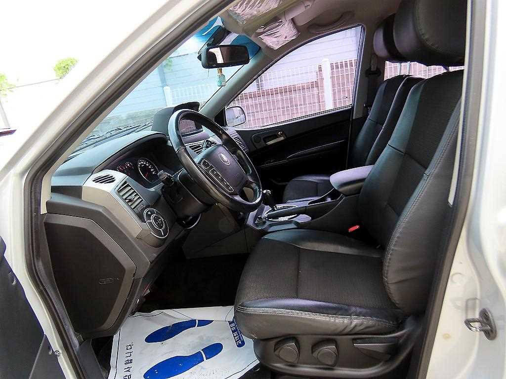 Ssangyong Korando - Vista 5