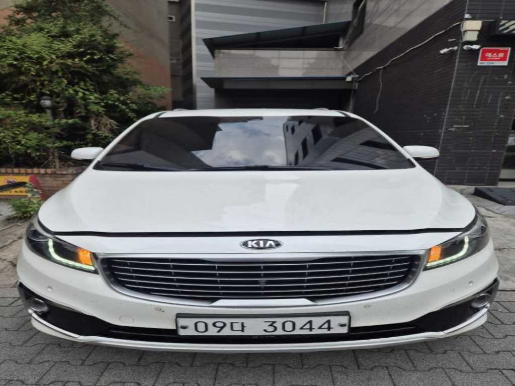 KIA Carnival 2018 Blanco - Importación desde Corea - HF Imports Iquique - Foto 1