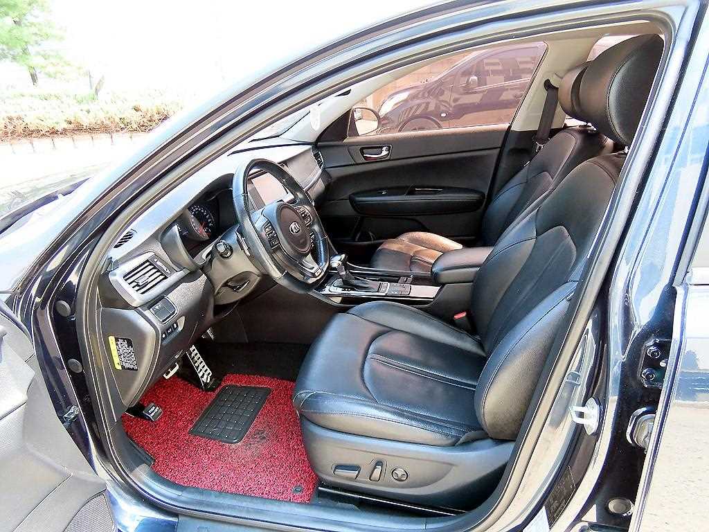 KIA K5 - Vista 5