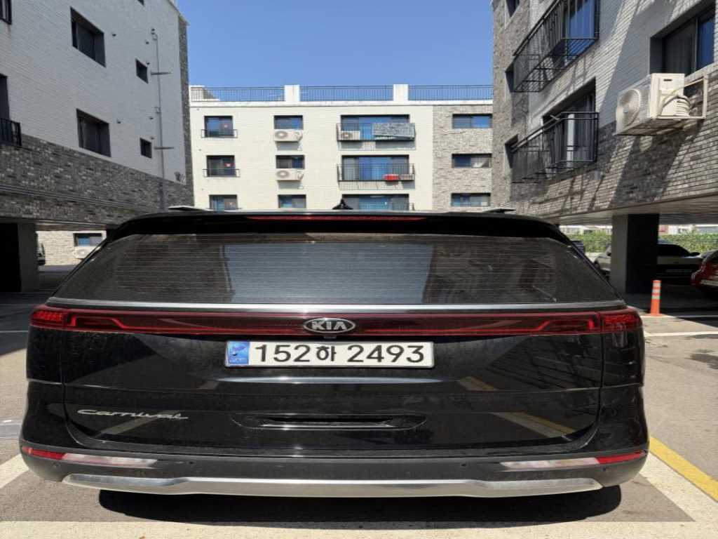 KIA Carnival - Vista 3