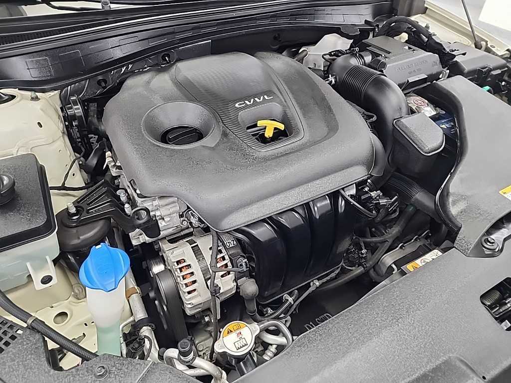 KIA K5 - Vista 5