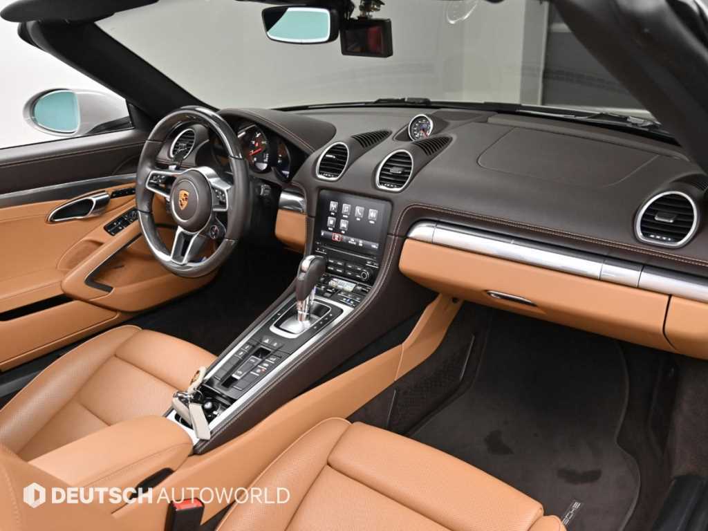 Porsche 718 - Vista 7