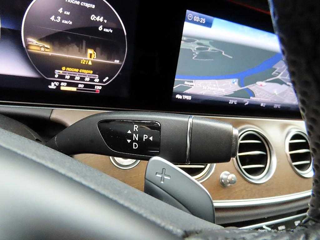 Mercedes Benz E class - Vista 10