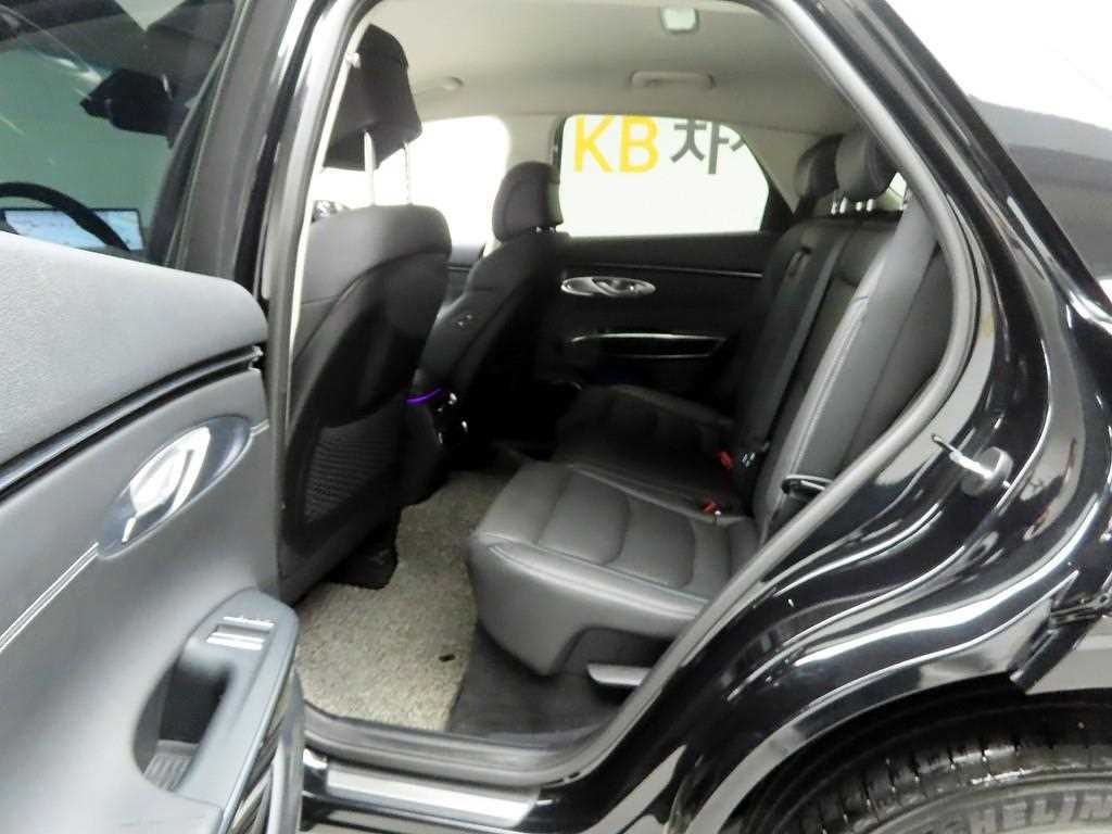 Genesis GV70 - Vista 12