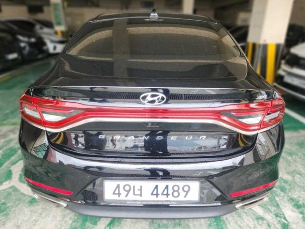 HYUNDAI Grandeur - Vista 3