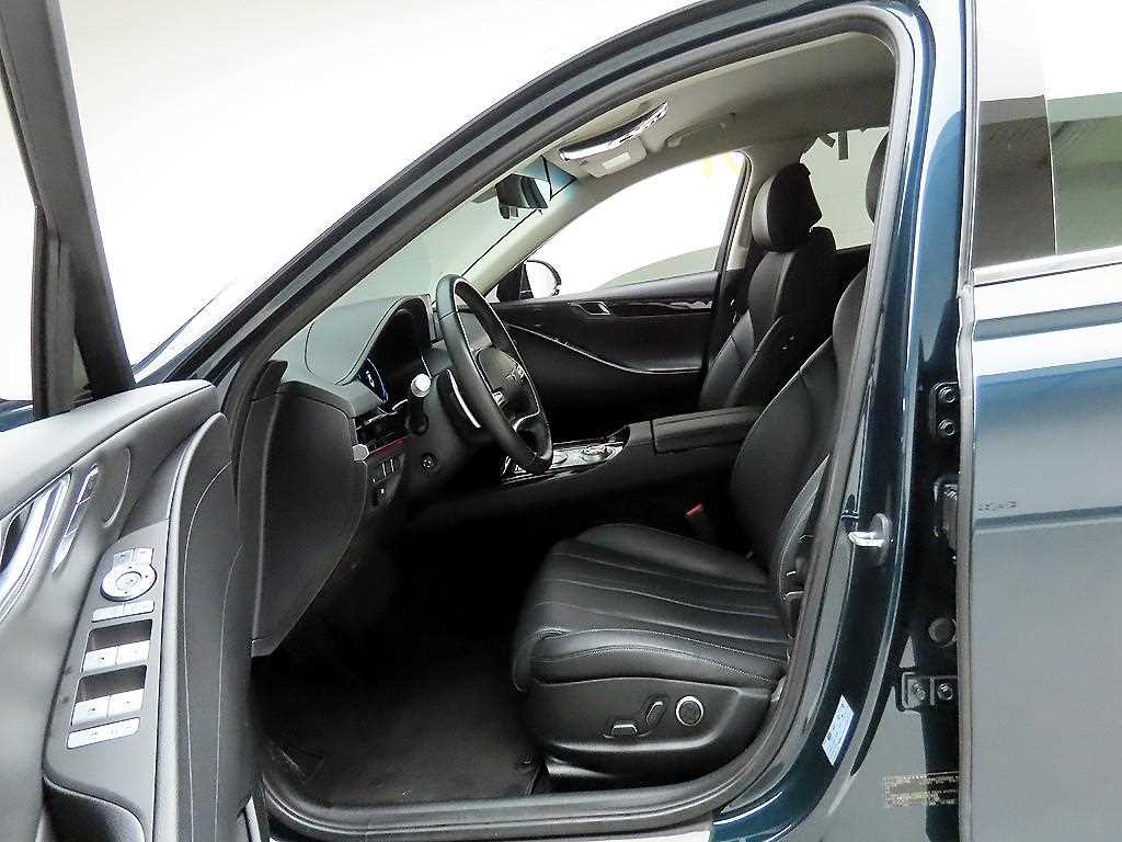 Genesis G80 - Vista 12