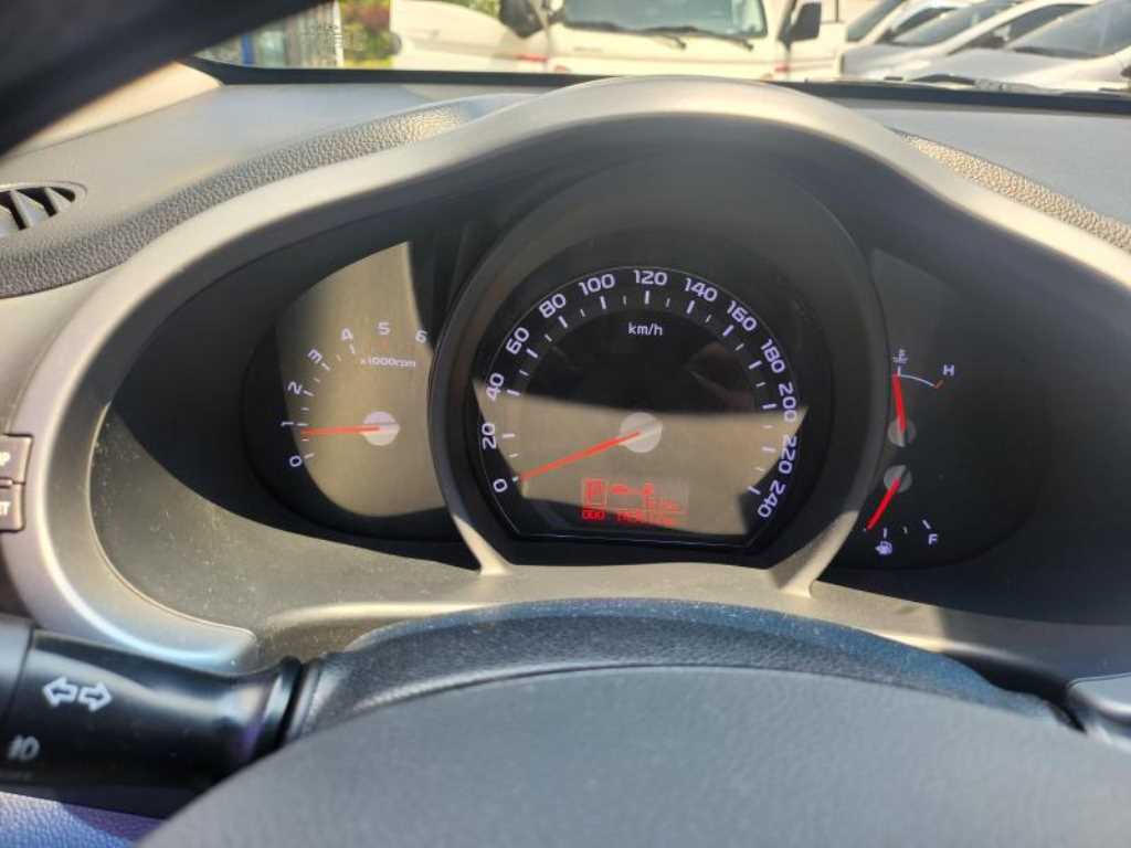 KIA Sportage - Vista 11