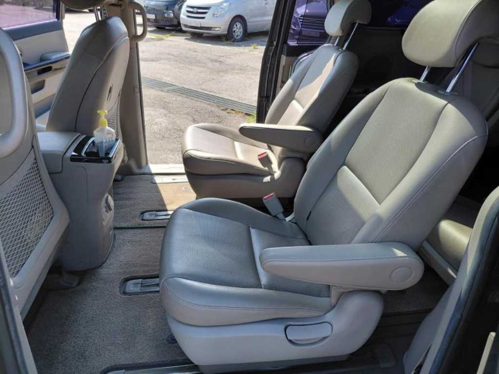 KIA Carnival 2016 Gris - Importación desde Corea - HF Imports Iquique - Foto 17