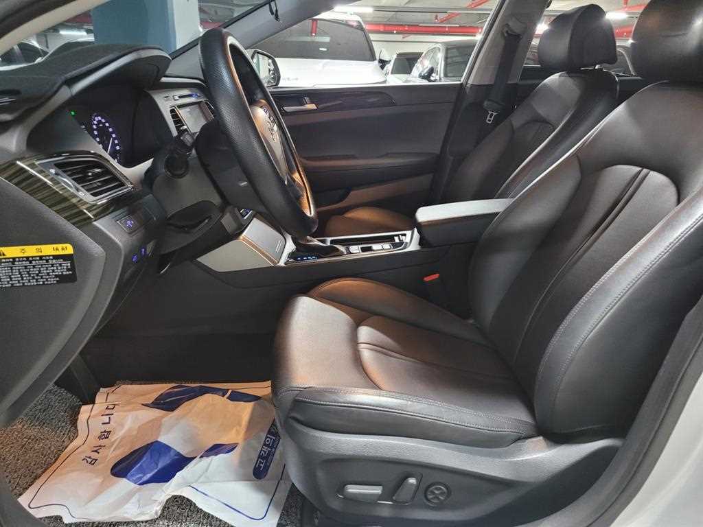 HYUNDAI Sonata - Vista 6