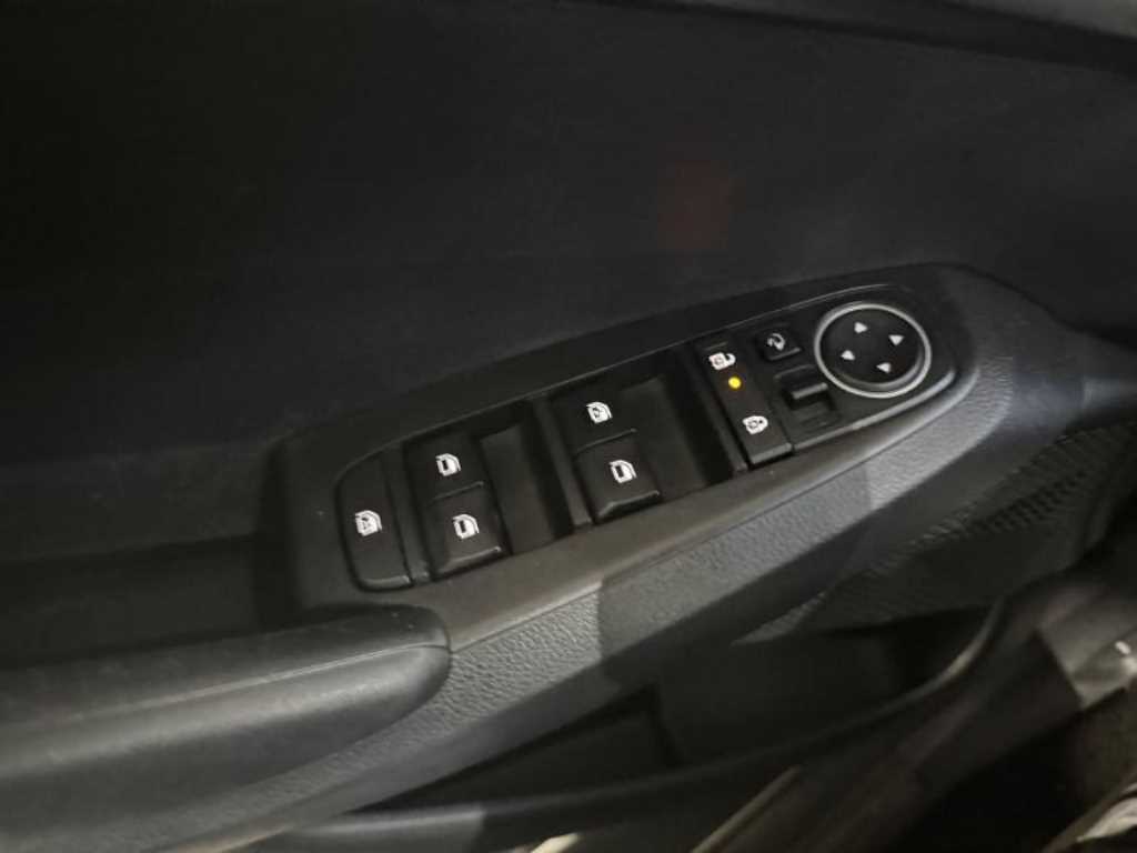 KIA Seltos - Vista 11