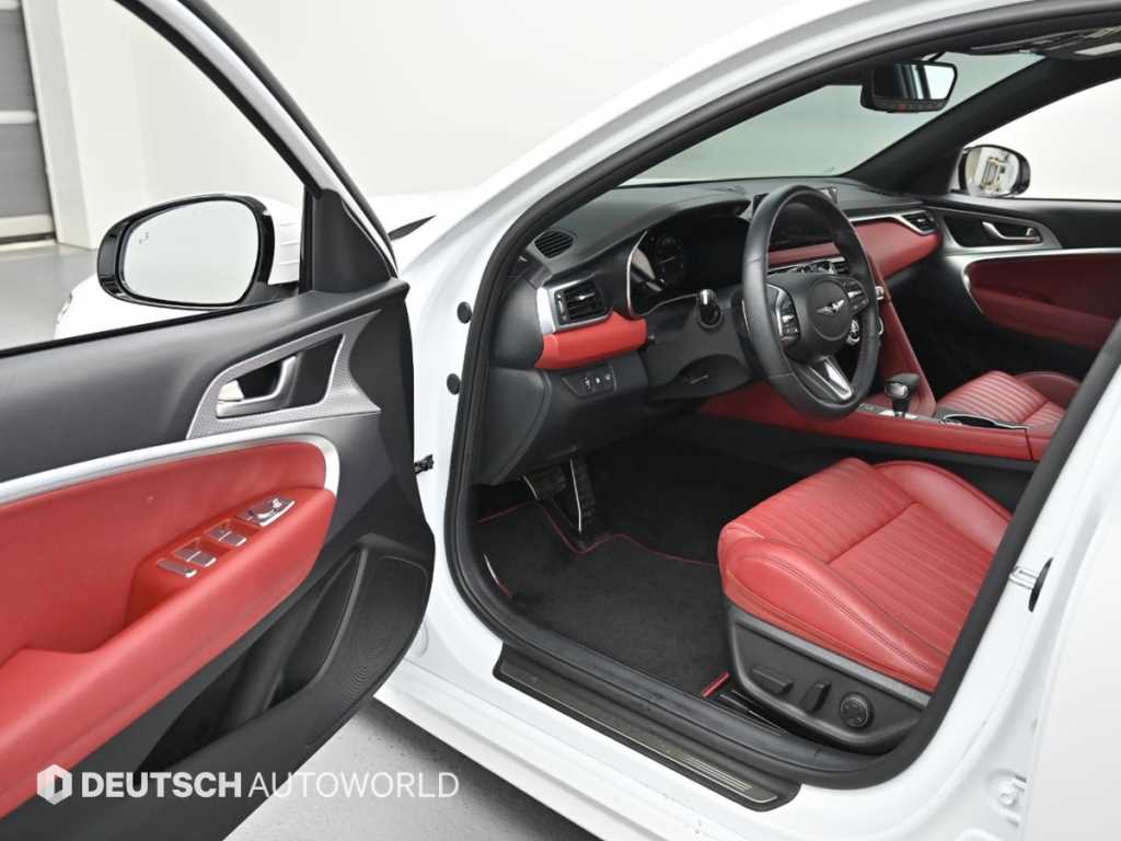 Genesis G70 - Vista 11