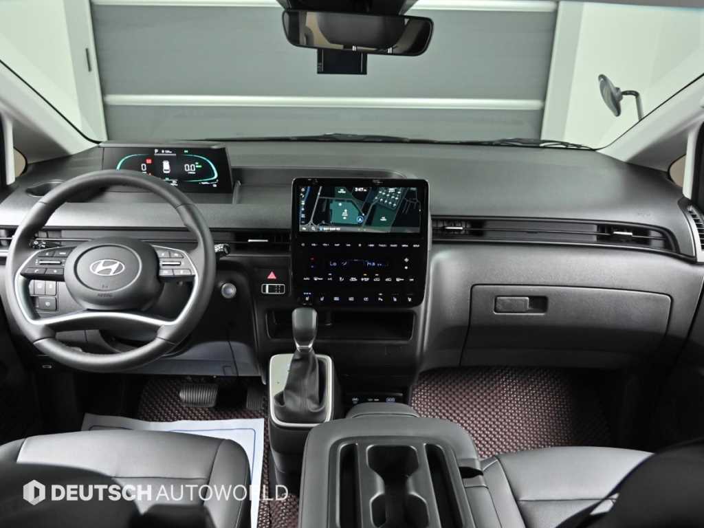 HYUNDAI Staria - Vista 7