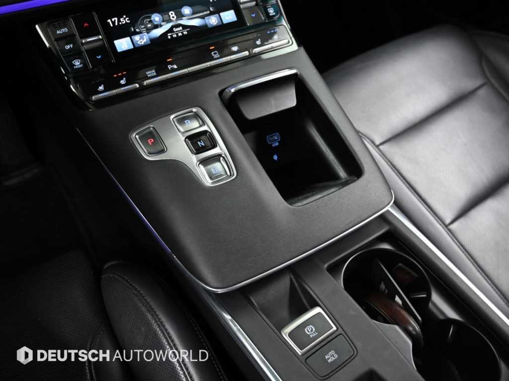 HYUNDAI Grandeur - Vista 9