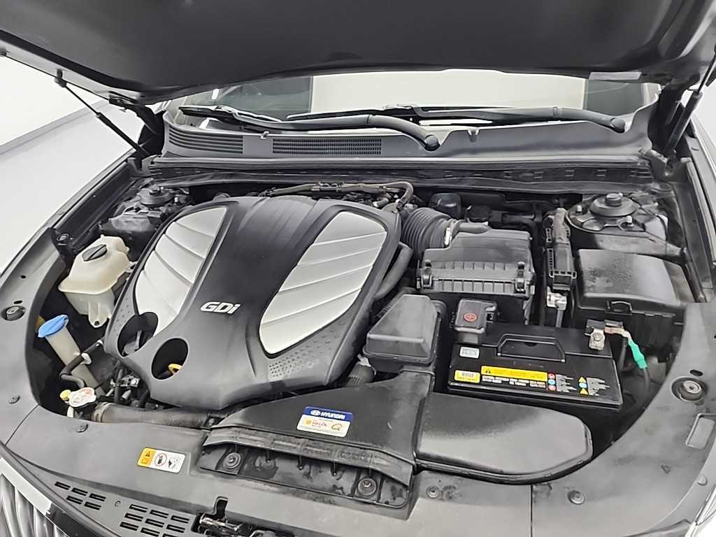 HYUNDAI Grandeur - Vista 5