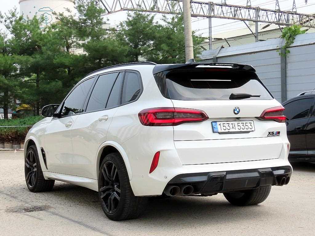 BMW X5M - Vista 3