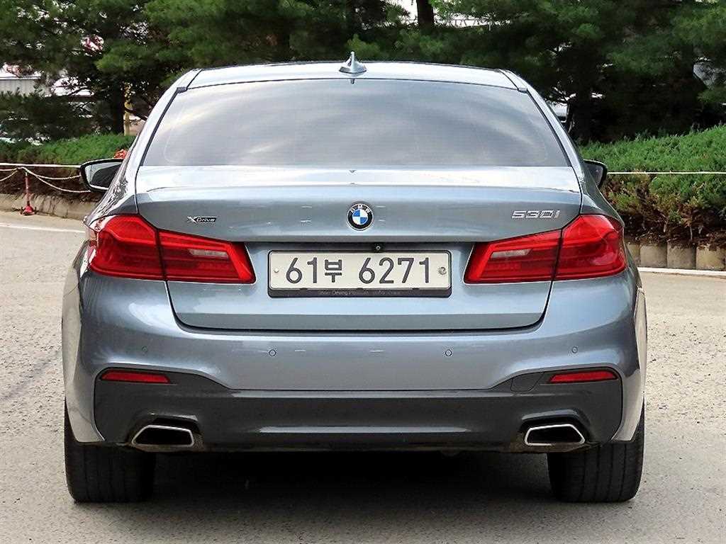 BMW 5 Series - Vista 4