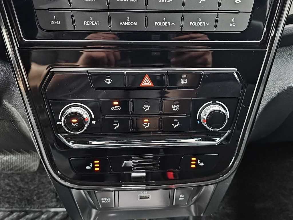 Ssangyong Tivoli - Vista 10