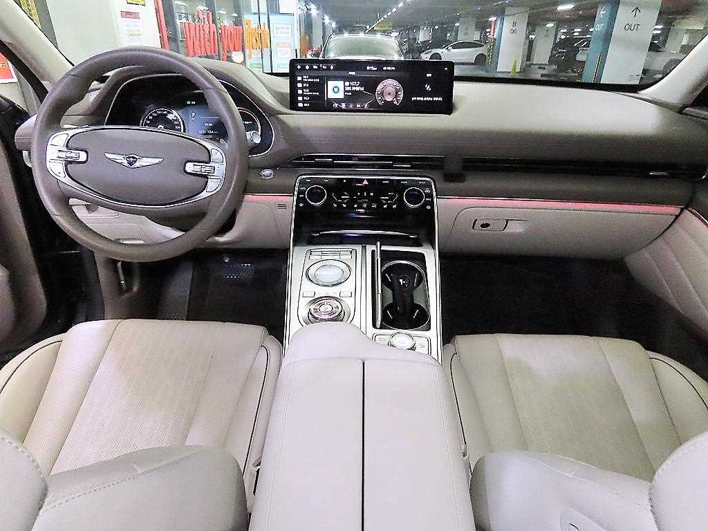 Genesis GV80 - Vista 10