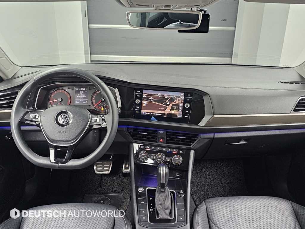 Volkswagen Jetta - Vista 7