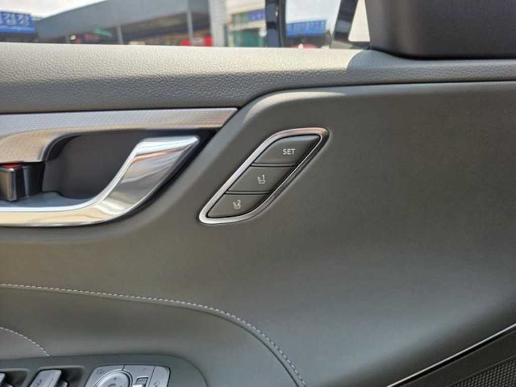 HYUNDAI Grandeur - Vista 11