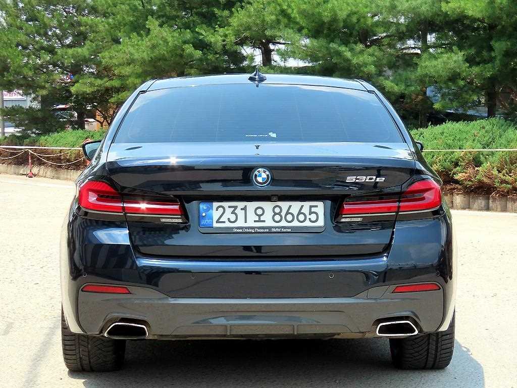 BMW 5 Series - Vista 4