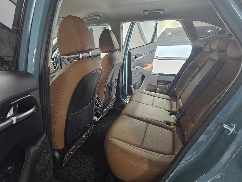KIA Seltos - Vista 10