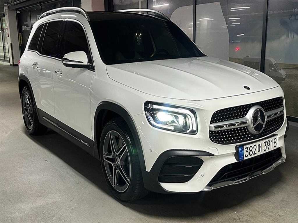 Mercedes Benz GLB Class - Vista 2