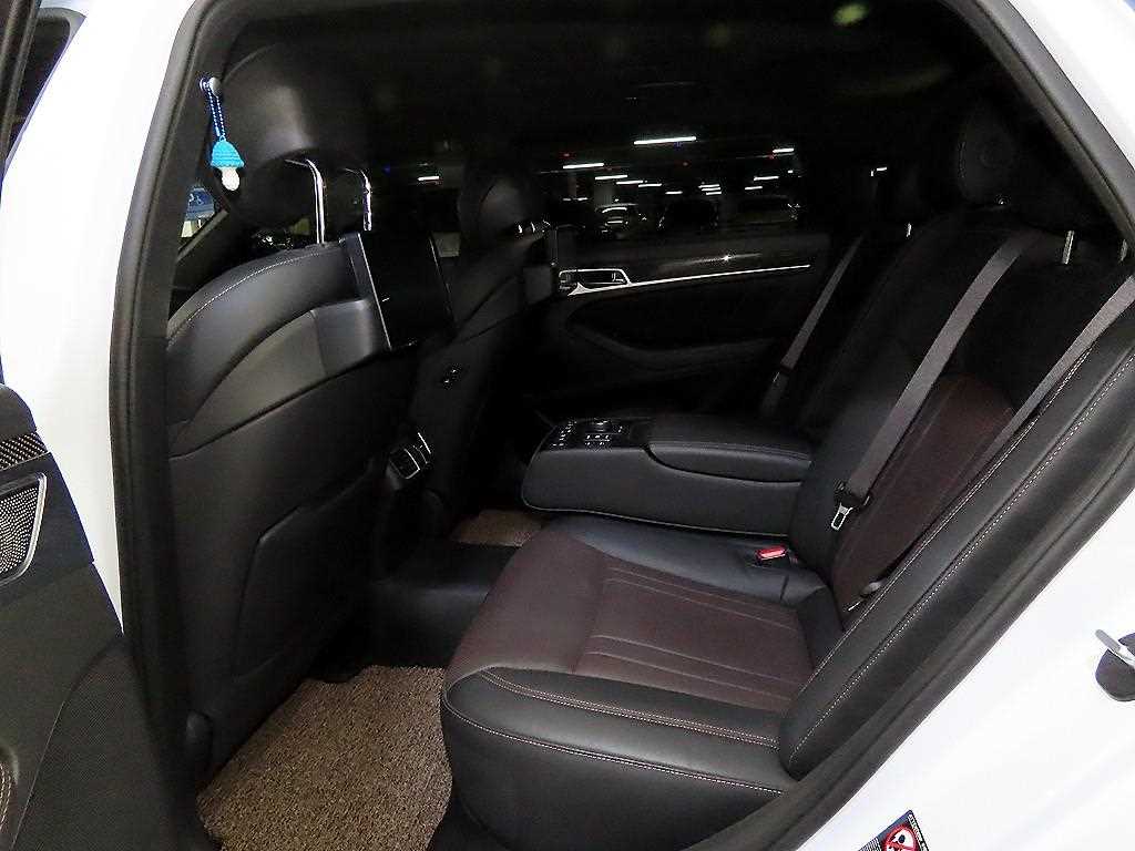 Genesis G80 - Vista 7