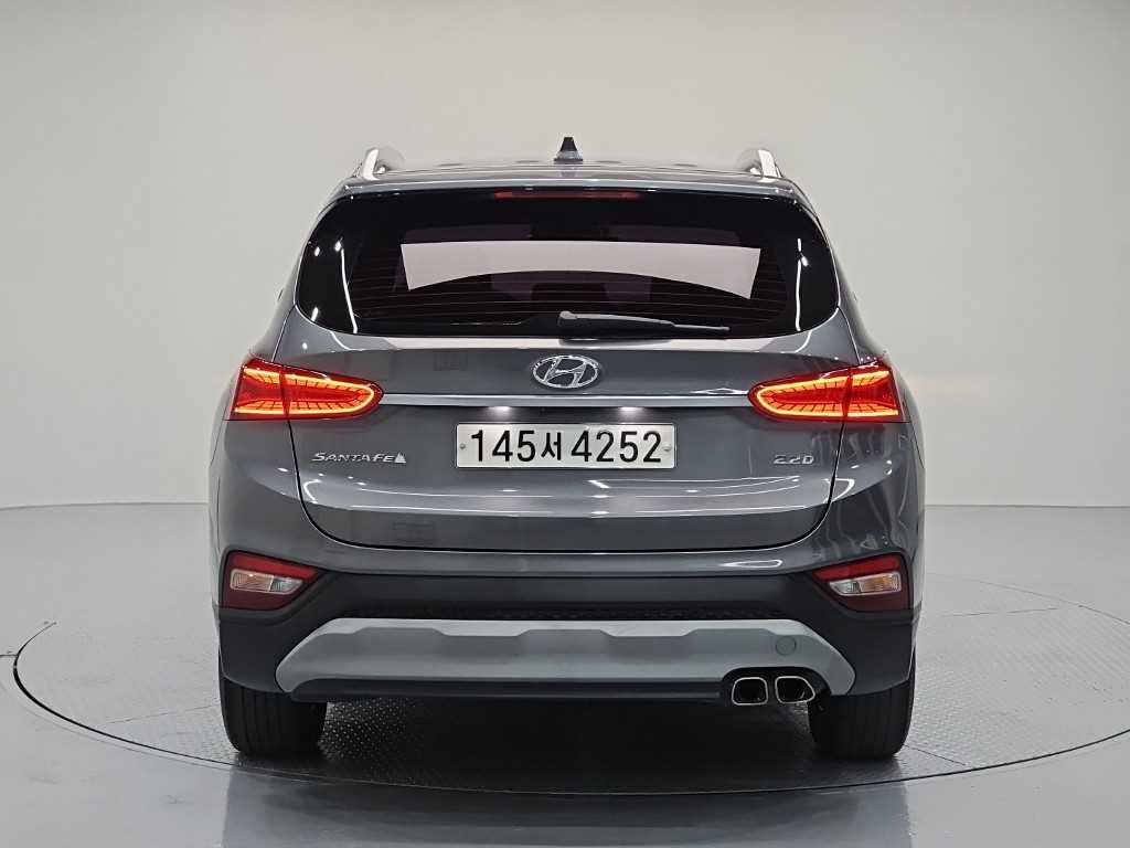 HYUNDAI Santa Fe - Vista 3