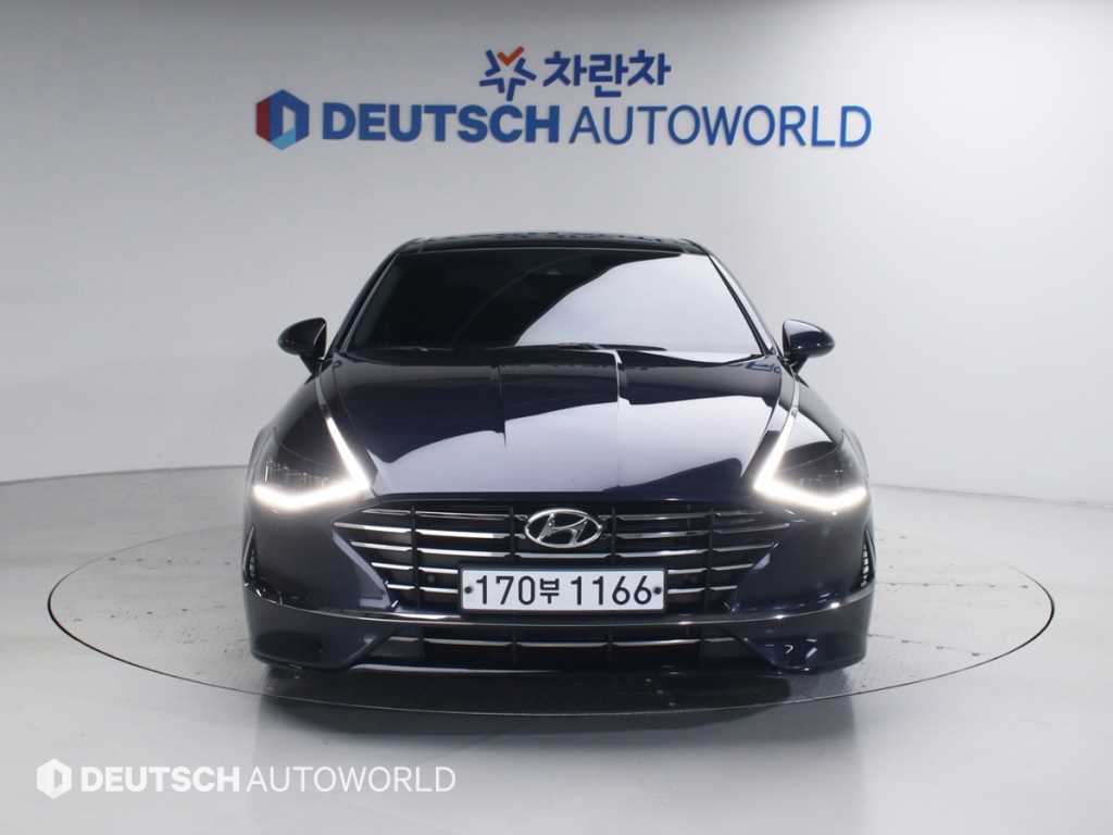 HYUNDAI Sonata - Vista 3
