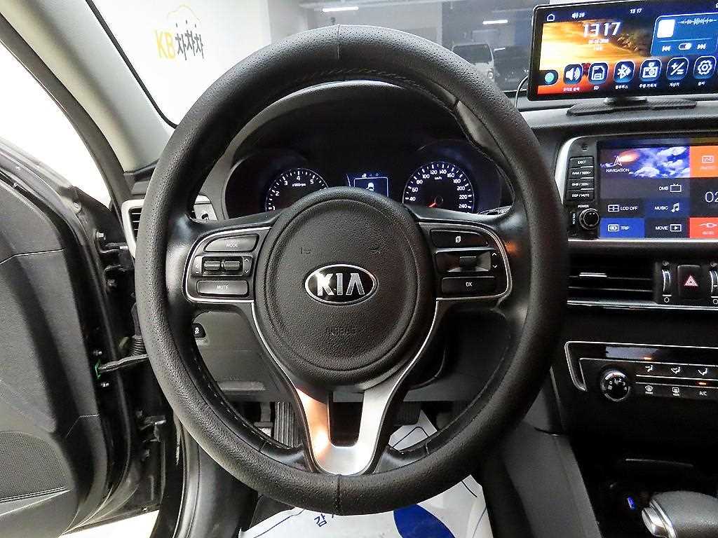 KIA K5 - Vista 7