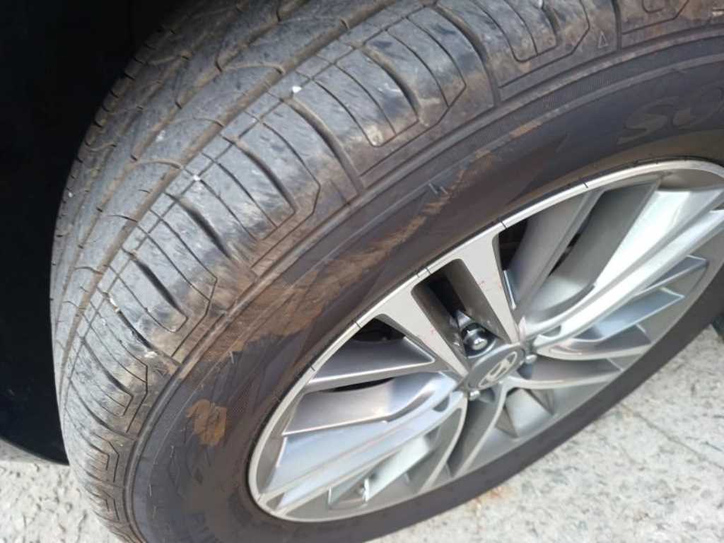 HYUNDAI Grandeur - Vista 10