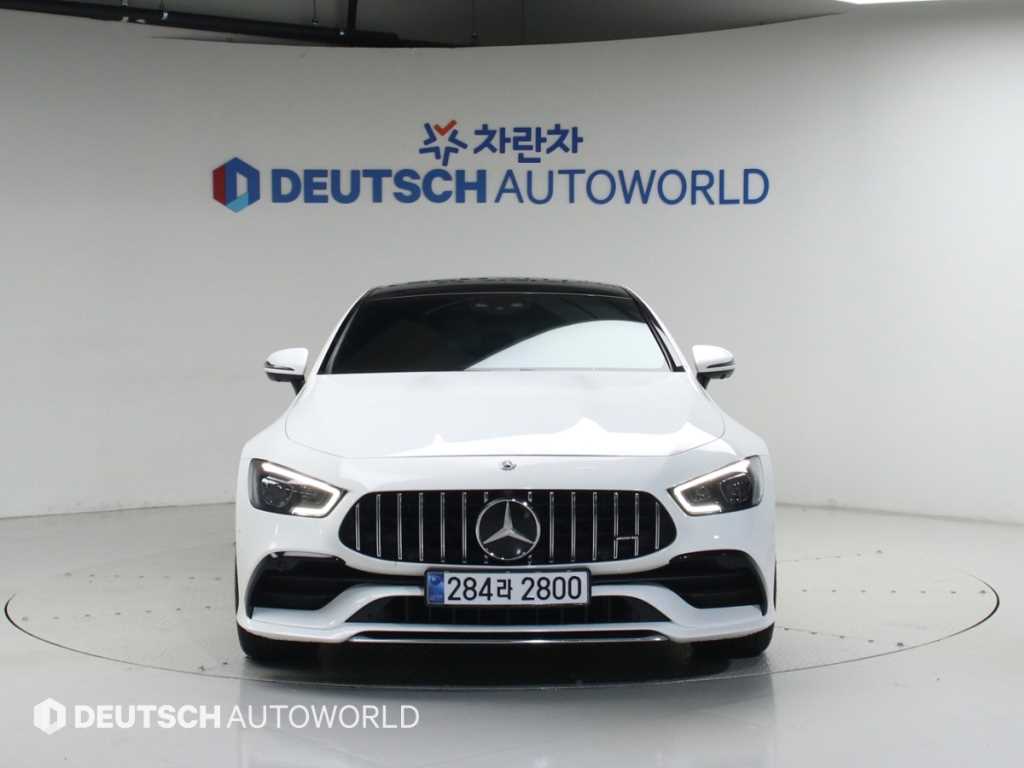 Mercedes Benz AMG GT - Vista 3