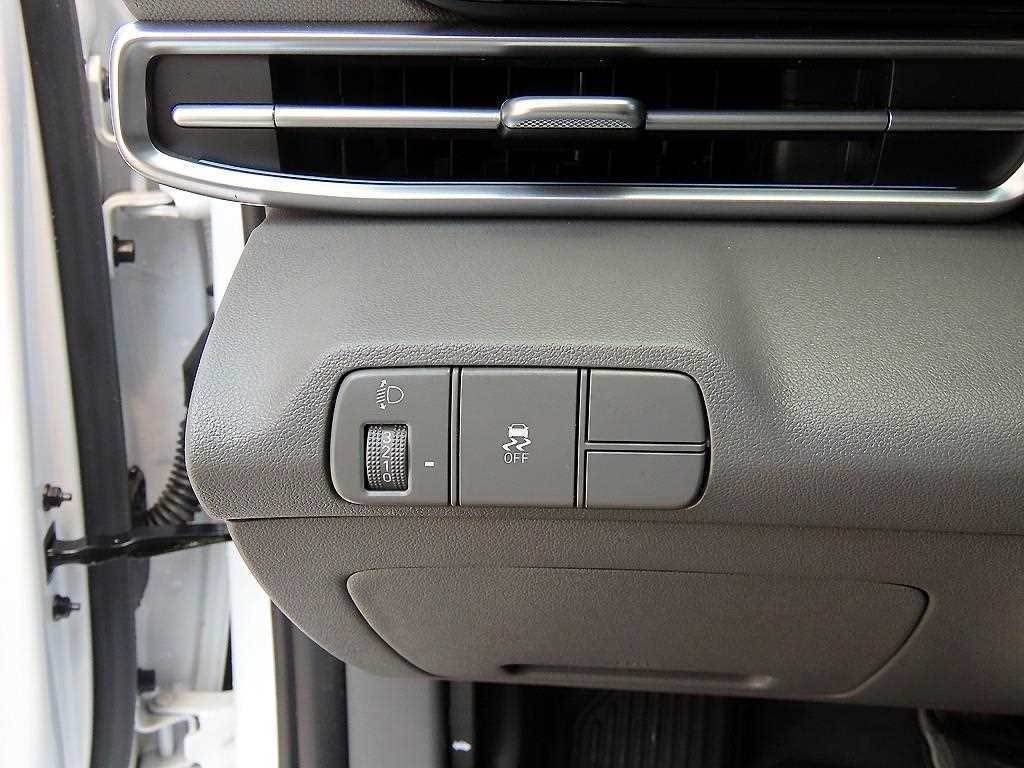 HYUNDAI Avante - Vista 12