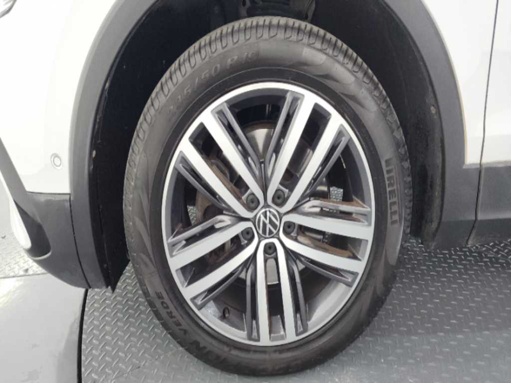 Volkswagen Tiguan - Vista 5