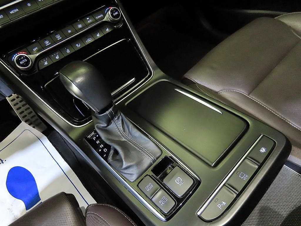 HYUNDAI Grandeur - Vista 12