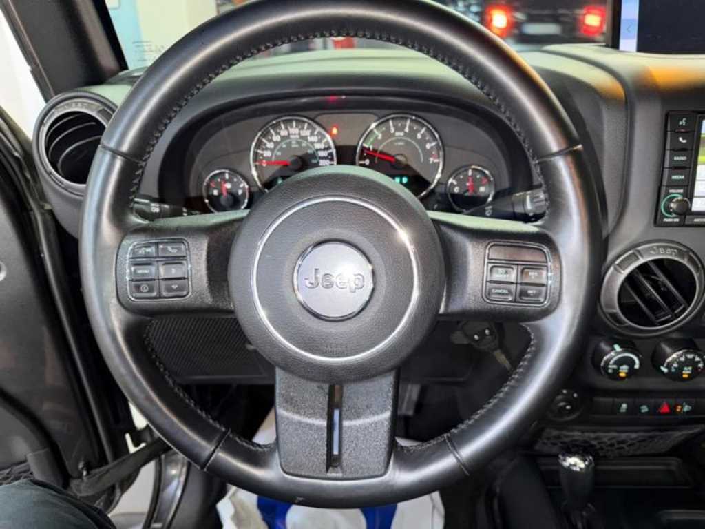 Jeep Wrangler - Vista 8