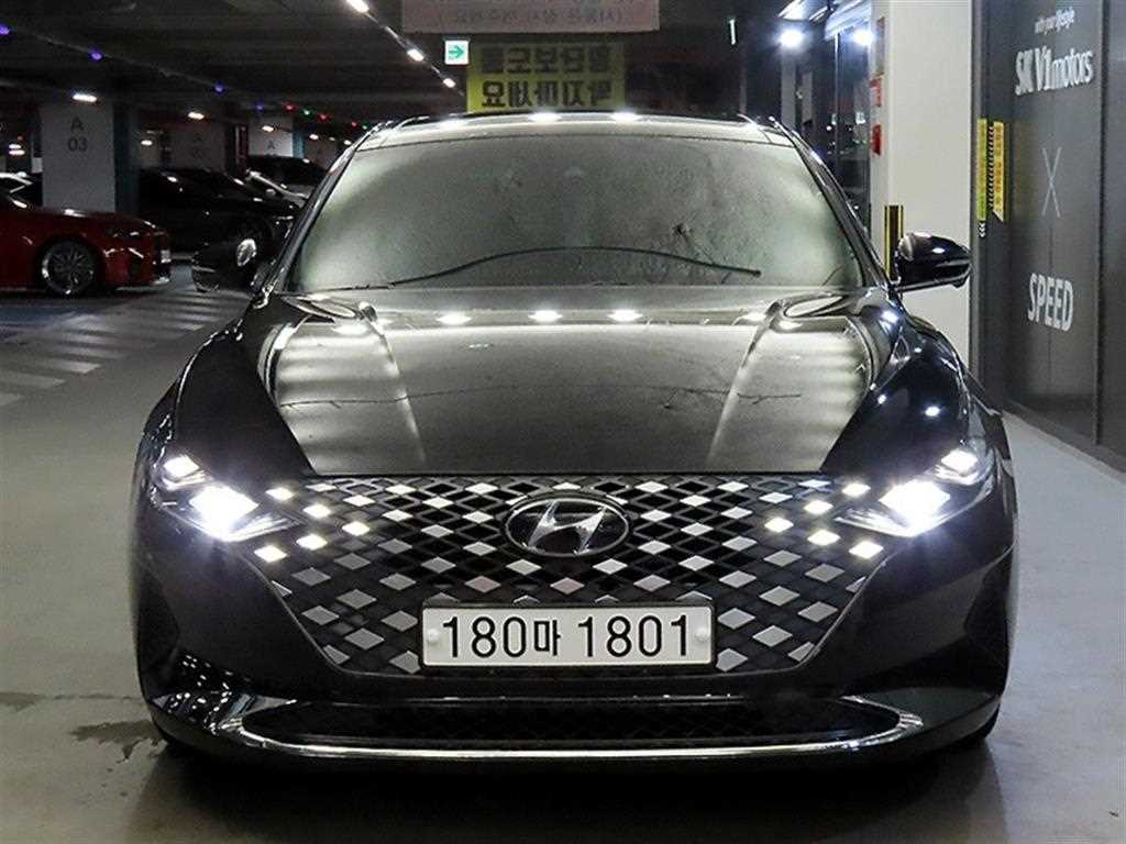 HYUNDAI Grandeur - Vista 2