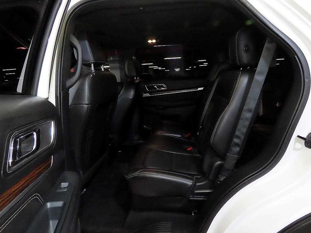 Ford Explorer - Vista 7