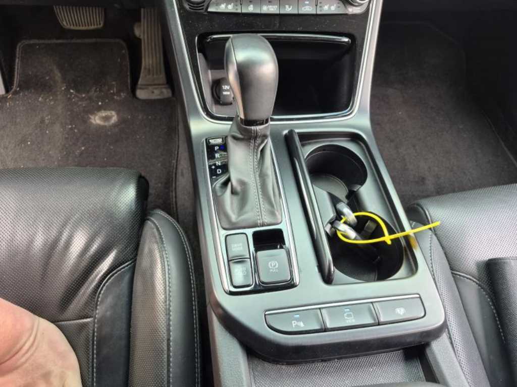 HYUNDAI Grandeur - Vista 9