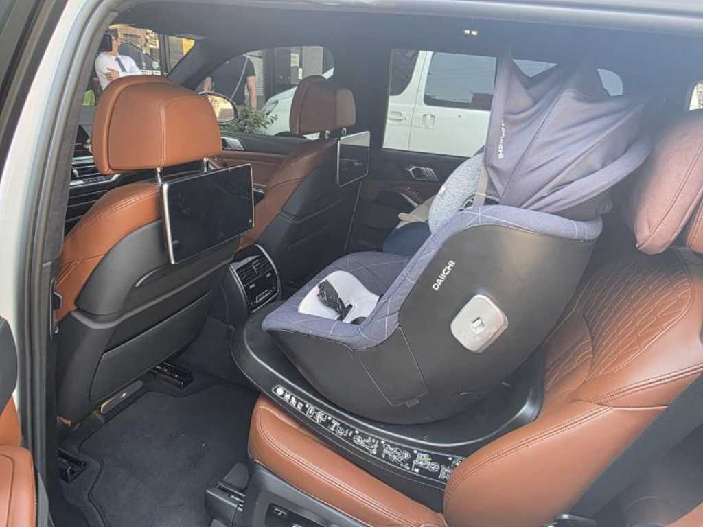 BMW X7 - Vista 7