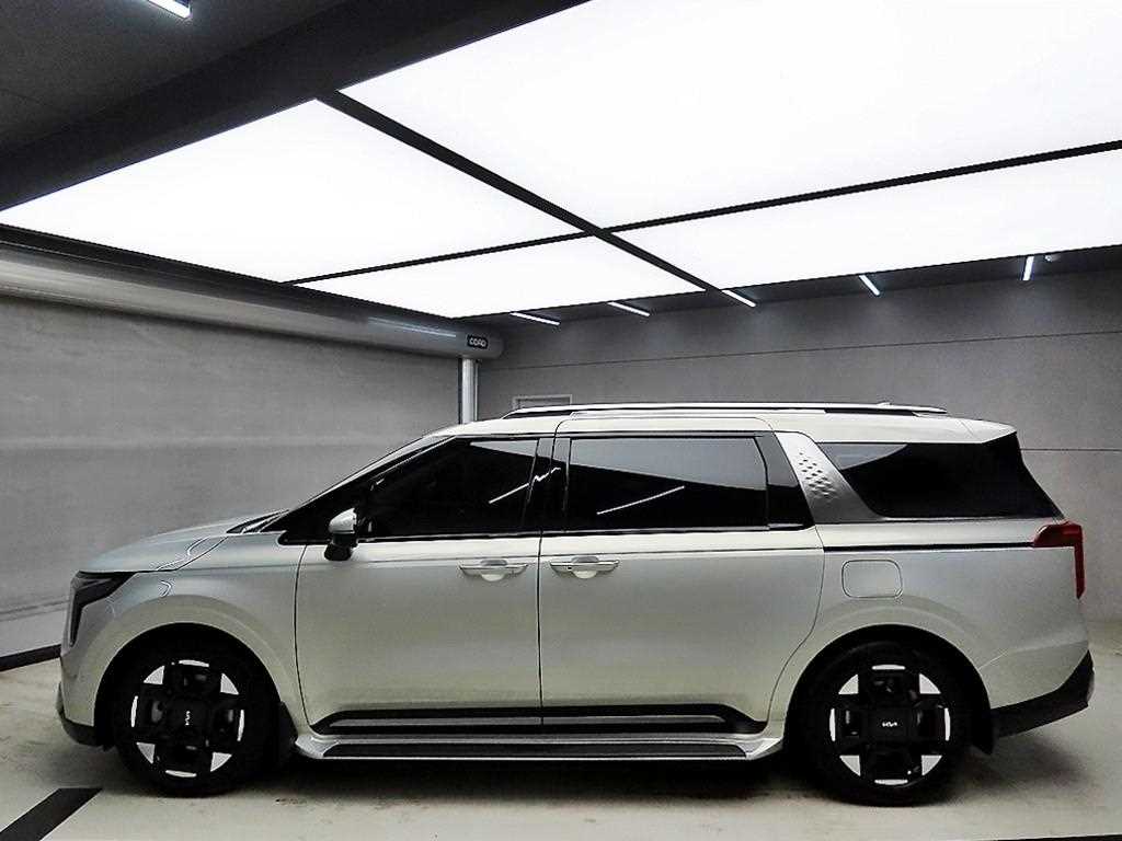 KIA Carnival - Vista 4