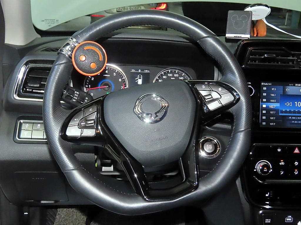 Ssangyong Tivoli - Vista 8