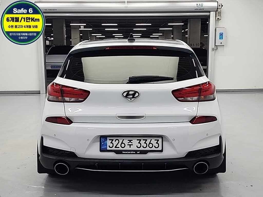 HYUNDAI i30 - Vista 3
