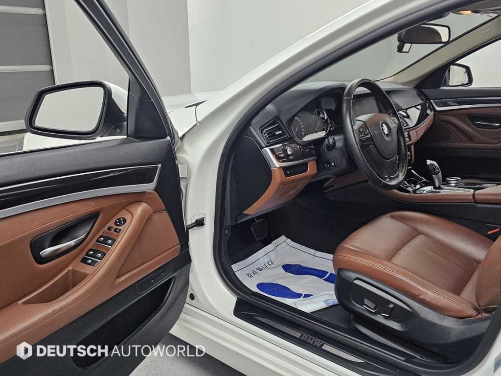 BMW 5 Series - Vista 11